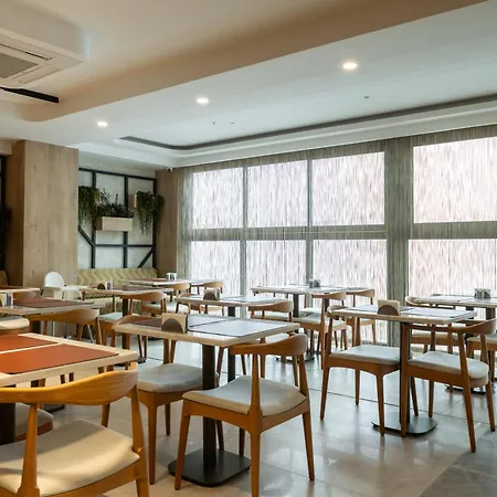 Alves Hotel 4*